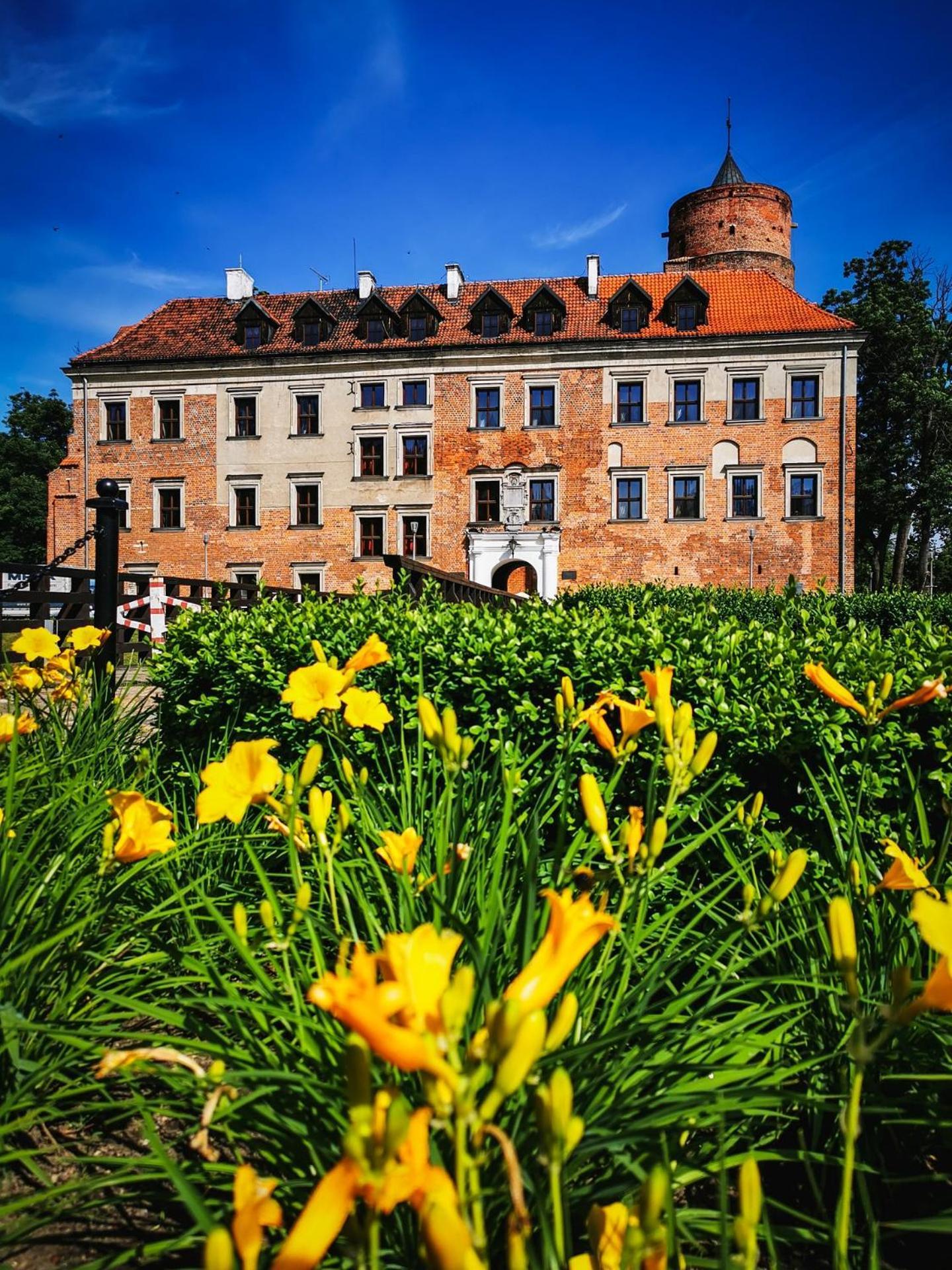 Zamek Uniejów Aparthotel Exterior foto