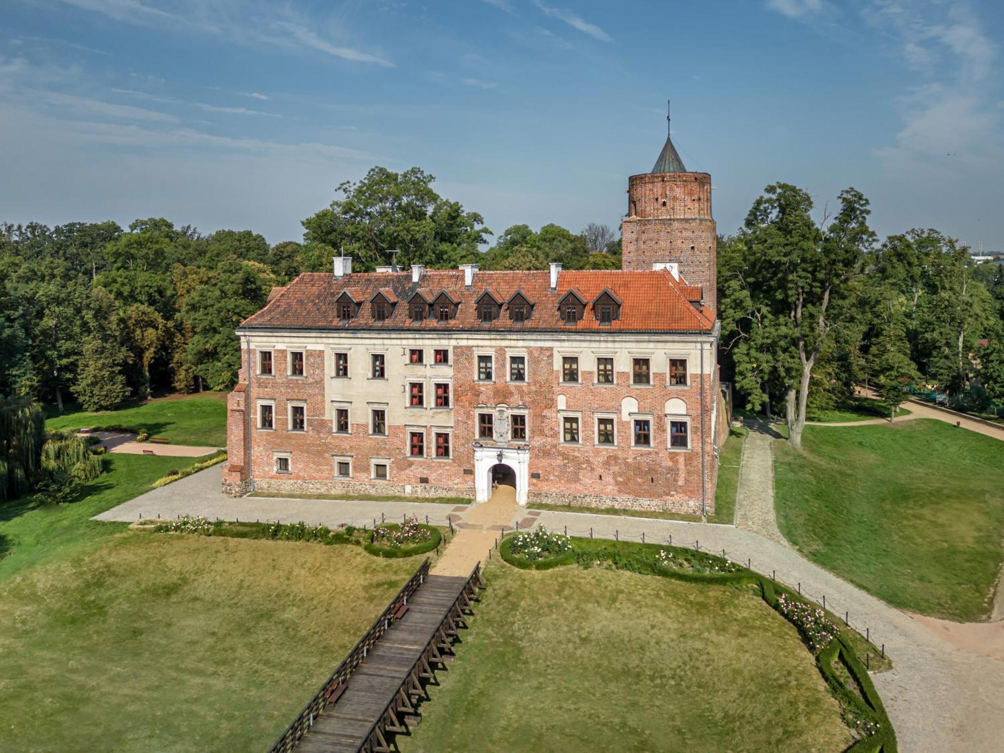 Zamek Uniejów Aparthotel Exterior foto