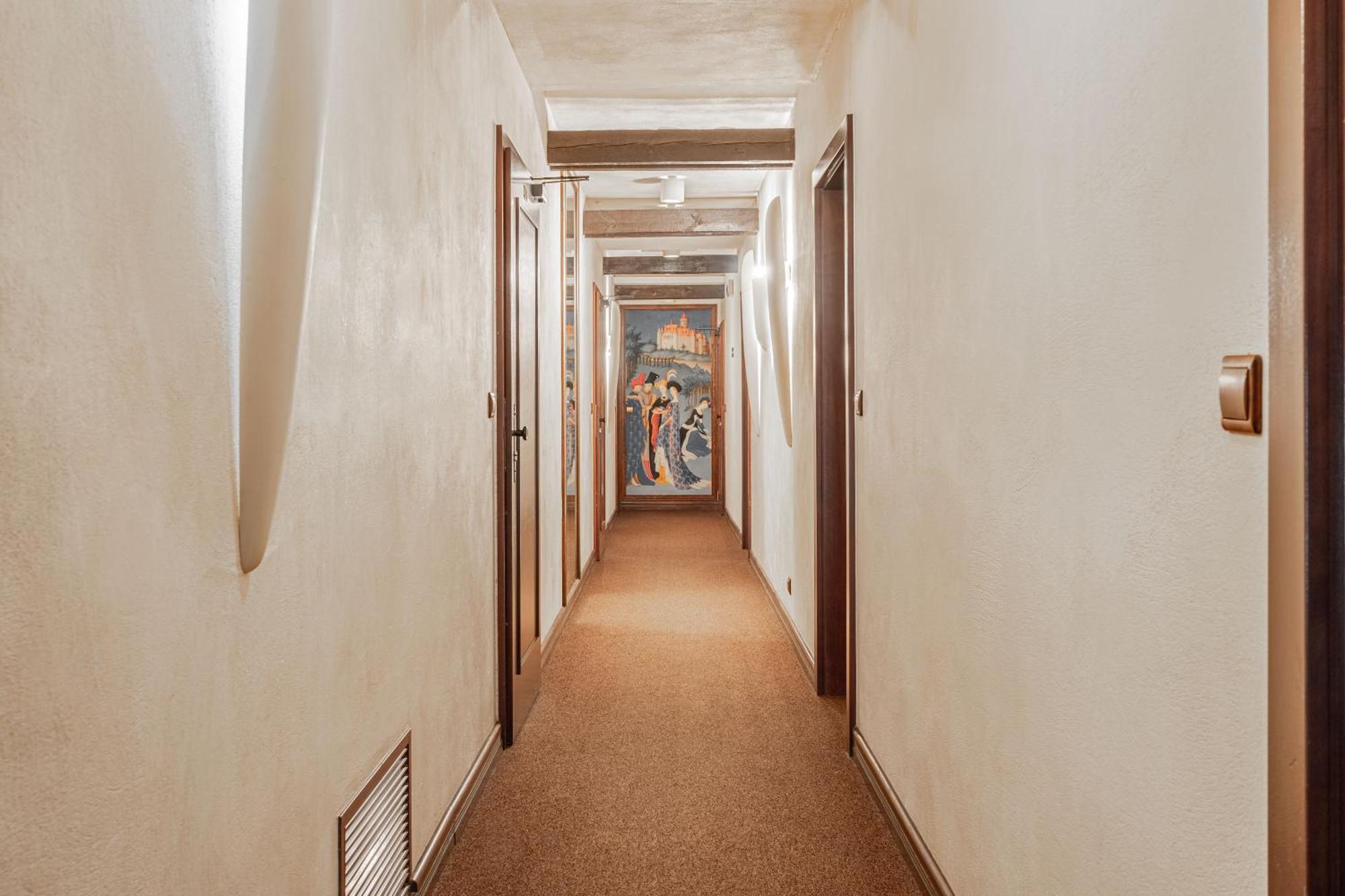 Zamek Uniejów Aparthotel Exterior foto